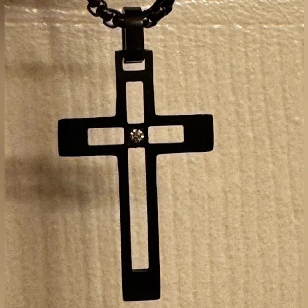 NEW BLACK CROSS PENDANT‎ NECKLACE